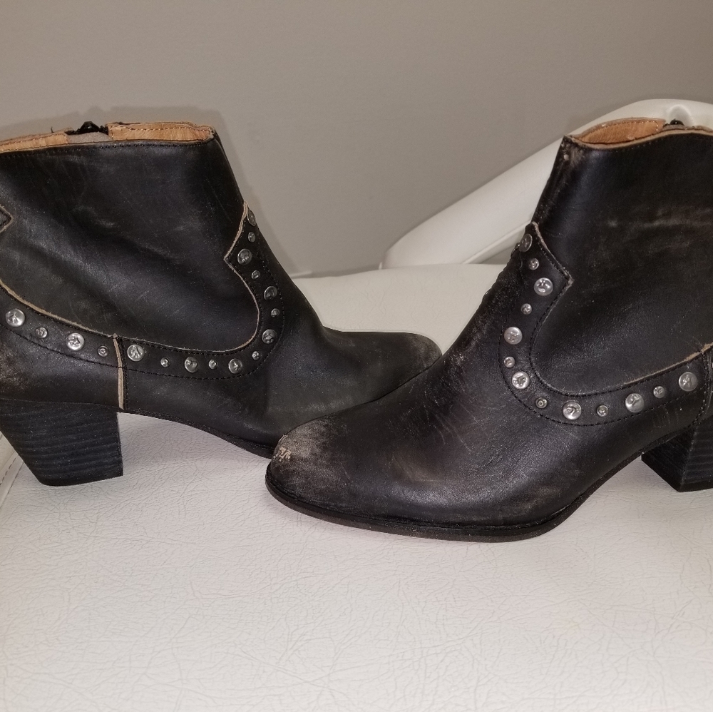 Corso Coma Ankle Booties